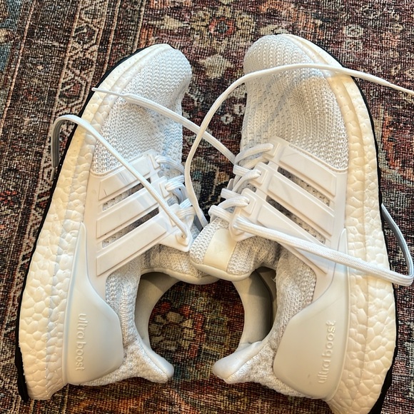 Adidas Ultra Boost women’s 8.5 - Picture 3 of 11